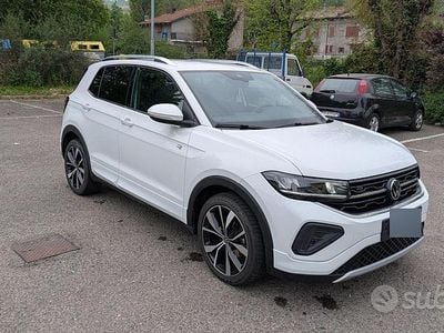 Usata VW T-Cross R-line 116 CV (85 kW) 2024 Bianco SUV