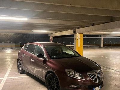Usata Lancia Delta 120 CV (88 kW) 2008 Utilitaria