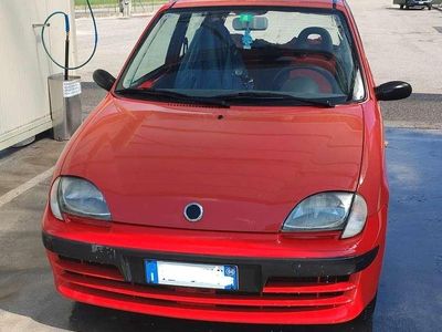 Usata Fiat 600 Active 54 CV (39 kW) 2004 Rosso Berlina