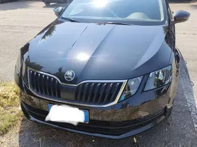 Usata Skoda Octavia G-TEC Ambition 131 CV (96 kW) 2020 Nero Station wagon