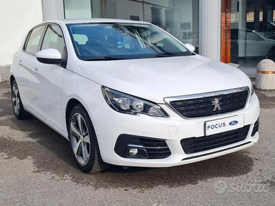 Usata Peugeot 308 Active 102 CV (75 kW) 2019 Bianco Berlina