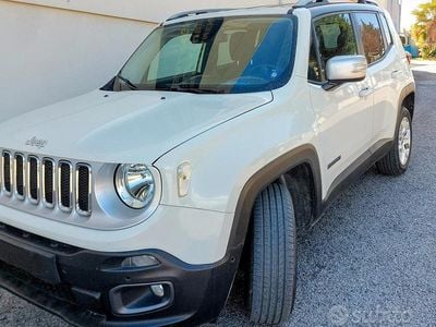 Używany Jeep Renegade 140 KM (102 kW) 2016 Biały SUV
