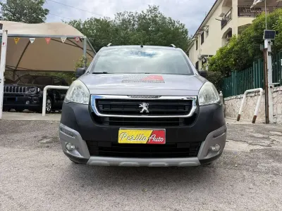 Usata Peugeot TePee Outdoor 109 CV (80 kW) 2017 Grigio Station wagon