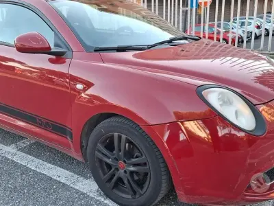 Usata Alfa Romeo MiTo 79 CV (58 kW) 2009 Rosso Utilitaria
