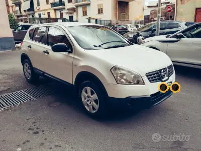 Usata Nissan Qashqai Tekna 106 CV (77 kW) 2010 Bianco SUV