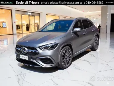Usata Mercedes GLA180 AMG Line Premium 116 CV (85 kW) 2024 Grigio SUV