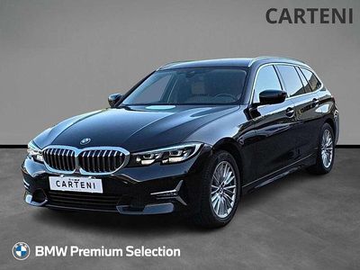 Usata BMW 320 Luxury Line 190 CV (139 kW) 2020 Black sapphire metallizzato Station wagon