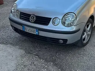 Usata VW Polo 75 CV (55 kW) 2002 Grigio Utilitaria