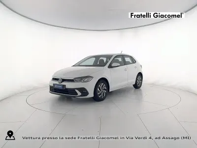 Usata VW Polo Life 95 CV (69 kW) 2023 Pure white Utilitaria