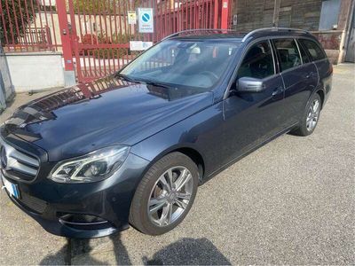 usata Mercedes E220 ESW 220 cdi Premium