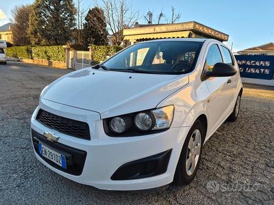 Usata Chevrolet Aveo LS 70 CV (51 kW) 2013 Bianco Berlina