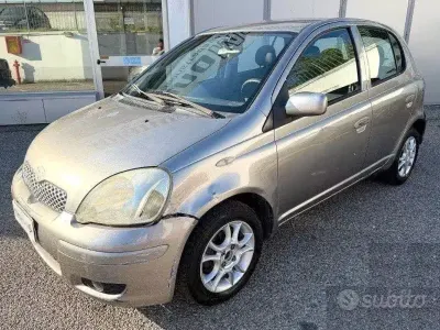 Usata Toyota Yaris 75 CV (55 kW) 2004 Berlina