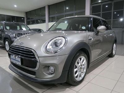 Usata Mini Cooper D Business 116 CV (85 kW) 2018 Melting silver Utilitaria
