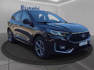 Usata Ford Kuga ST-Line X 243 CV (178 kW) 2025 Bianco SUV
