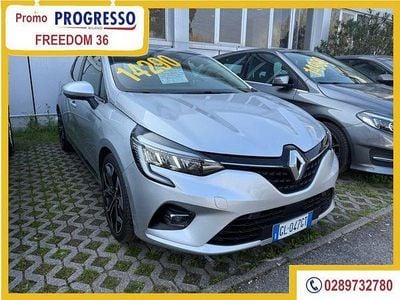 Usata Renault Clio V Intens 101 CV (74 kW) 2021 Grigio Utilitaria