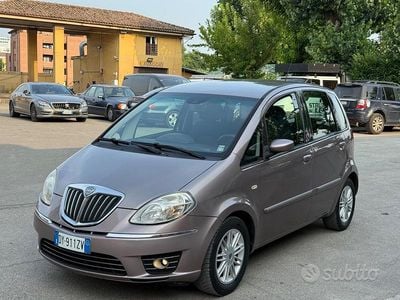 Usata Lancia Musa 95 CV (69 kW) 2009 Viola Monovolume