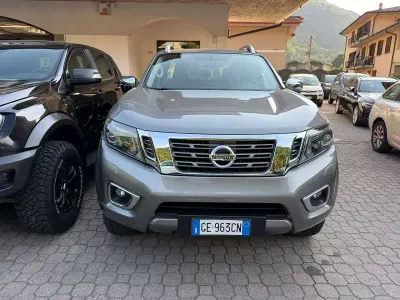 Usata Nissan Navara N-Guard 190 CV (139 kW) 2021 Bronzo Pick-up