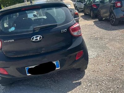 Usata Hyundai i10 136 CV (100 kW) 2015 Nero Utilitaria