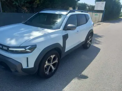 Usata Dacia Duster Journey 101 CV (74 kW) 2025 Bianco SUV