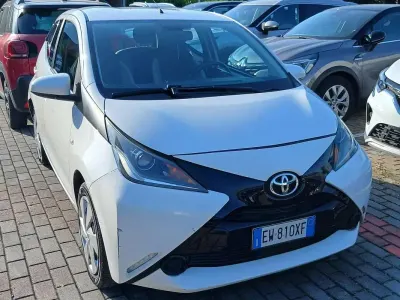 Usata Toyota Aygo Cool 69 CV (50 kW) 2014 Utilitaria