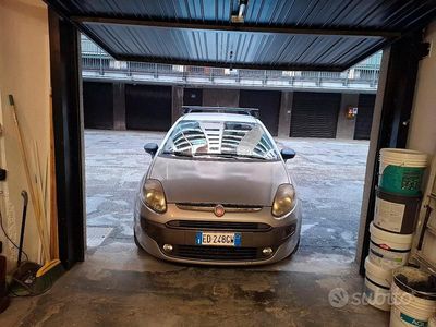 Usata Fiat Grande Punto 77 CV (56 kW) 2010 Grigio Utilitaria