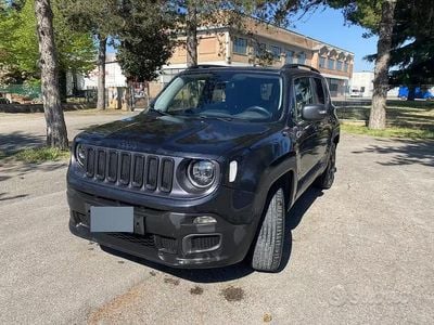 Usata Jeep Renegade Night Eagle 140 CV (102 kW) 2016 Nero SUV