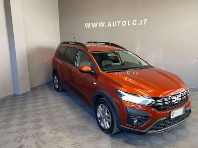 Usata Dacia Jogger Expression 101 CV (74 kW) 2023 Bronzo Monovolume