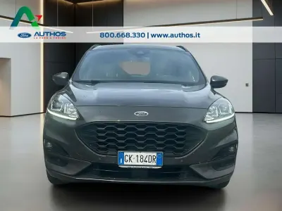 Usata Ford Kuga ST-Line 120 CV (88 kW) 2022 Magnetic grey SUV