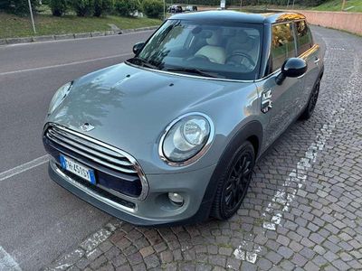 Usata Mini Cooper Seven 136 CV (100 kW) 2017 Grigio Utilitaria