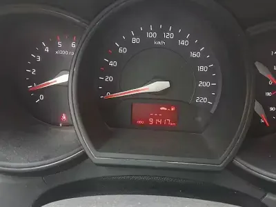 Usata Kia Rio 2014 Bianco Berlina
