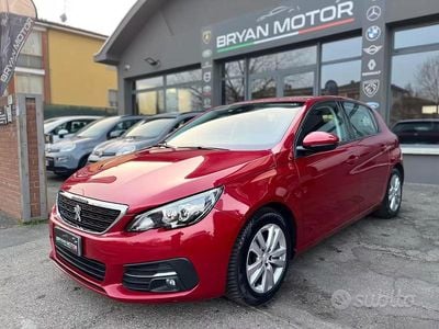 Usata Peugeot 308 Active 131 CV (96 kW) 2020 Rosso Berlina