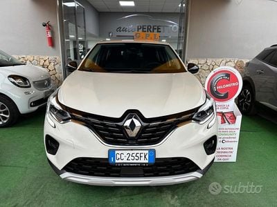 Gebraucht Renault Captur Intens 101 PS (74 kW) 2020 Beige SUV