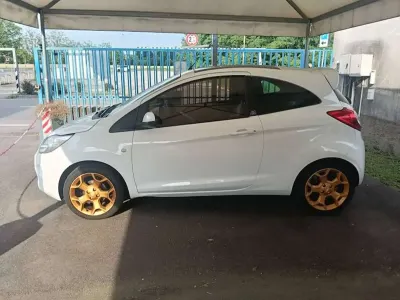 Usata Ford Ka Titanium 75 CV (55 kW) 2013 Bianco Utilitaria