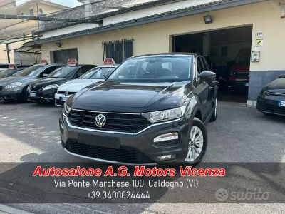 Usata VW T-Roc Business 116 CV (85 kW) 2021 Grigio SUV