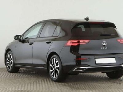 Begagnad VW Golf VIII Active 150 HK (110 kW) 2022 Svart Sedan