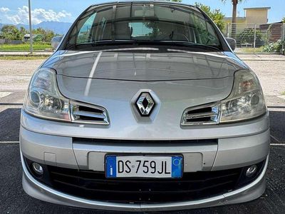 Usata Renault Grand Modus Dynamique 101 CV (74 kW) 2008 Argento Monovolume