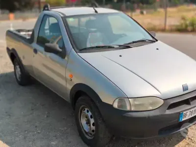 Usata Fiat Strada 73 CV (53 kW) 1999 Grigio Pick-up