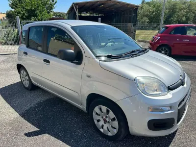 Usata Fiat Panda Lounge 69 CV (50 kW) 2013 Argento metallizzato Utilitaria