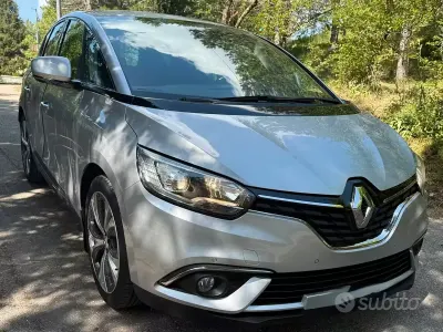 Usata Renault Scenic E-Tech 110 CV (80 kW) 2017 Grigio Monovolume