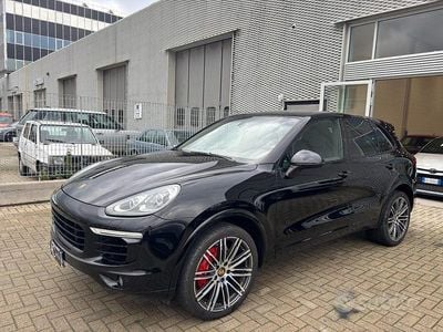 Usata Porsche Cayenne Platinum Edition 250 CV (183 kW) 2016 Nero SUV