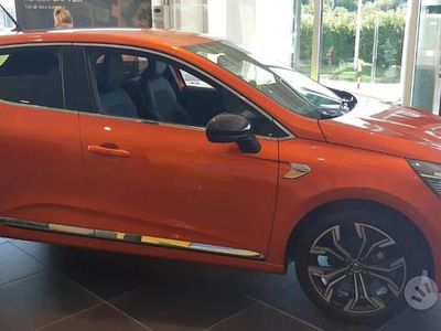 Begagnad Renault Clio V Edition One 101 HK (74 kW) 2020 Sedan