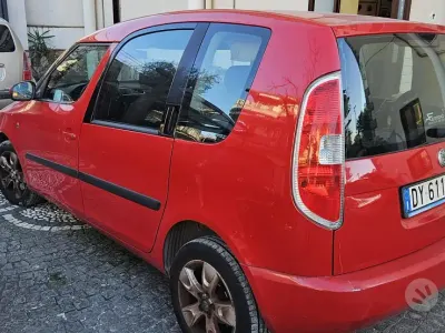 Usata Skoda Roomster 105 CV (77 kW) 2009 Rosso Monovolume