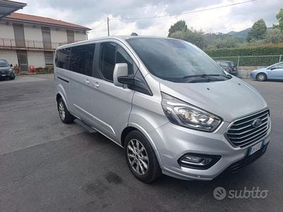 Usata Ford Tourneo 2022 Grigio Monovolume