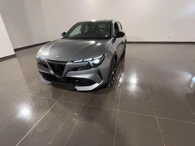 Nuova Alfa Romeo Junior Edizione Speciale 136 CV (100 kW) 2025 Grigio metallizzato SUV