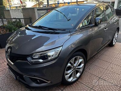 Usata Renault Scénic IV 110 CV (80 kW) 2018 Grigio Monovolume