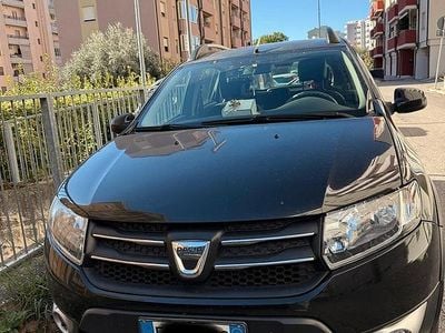Usata Dacia Sandero Stepway 2013 Nero Berlina