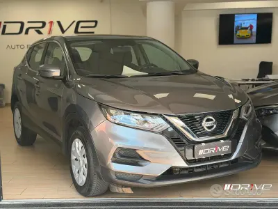Usata Nissan Qashqai Visia 116 CV (85 kW) 2020 Grigio SUV