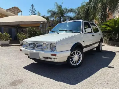 Usata VW Golf II GTD 69 CV (50 kW) 1988 Bianco Utilitaria