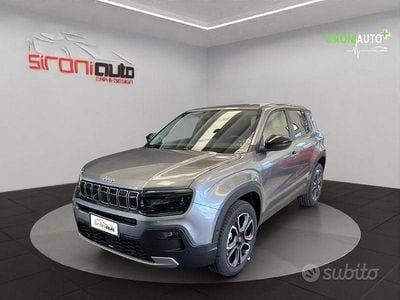 Nuova Jeep Avenger Summit 110 CV (80 kW) 2025 Grigio SUV