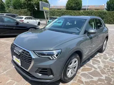 Usata Audi Q3 Business 150 CV (110 kW) 2022 Grigio SUV